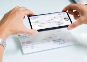 How to Scan a Check on the Cash App [Complete Guide]